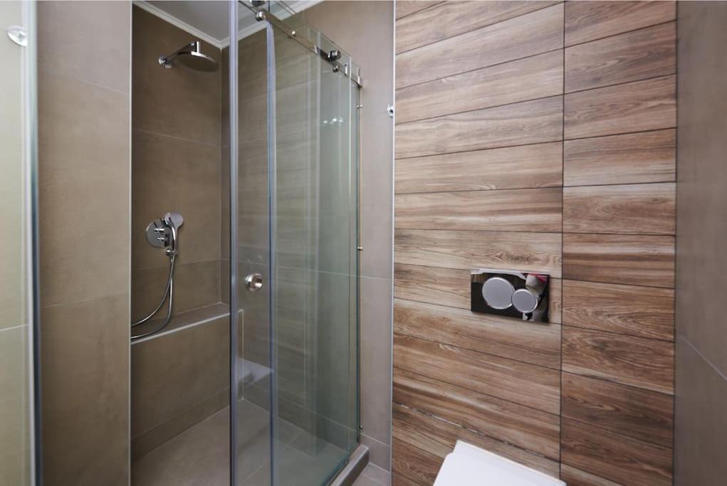 Apartment In The Heart Of The City Ateny Zewnętrze zdjęcie